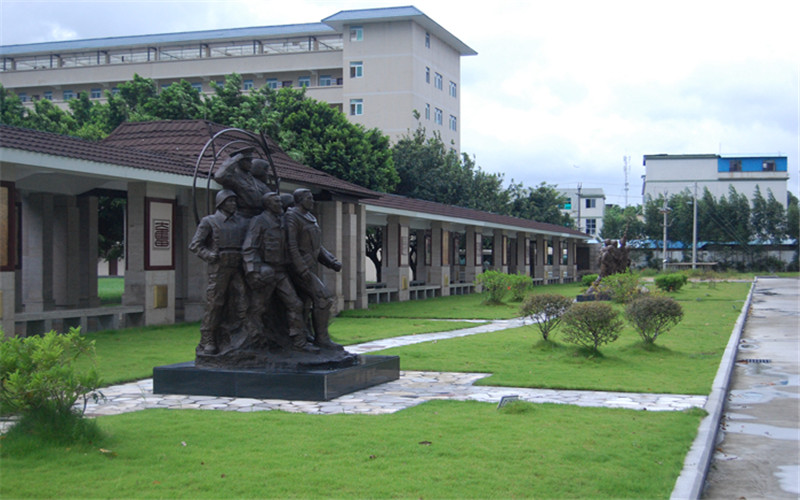 南京政治学院校园风景